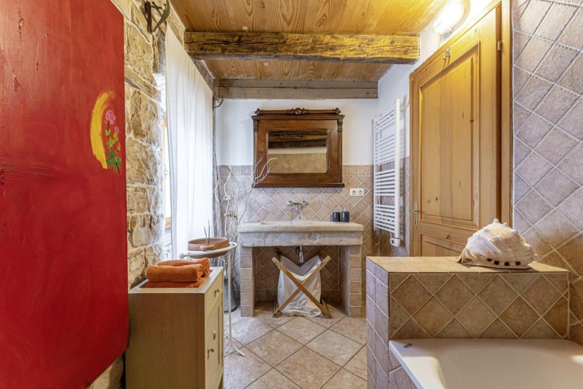 Una In Kranjcici - Haus Fuer 5-6 Personen Svetvincenat Exterior photo